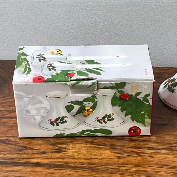 Set of 2 Porcelain Holly Christmas Candelstick Holders Japan Canadian Tire - Picture 13 of 15